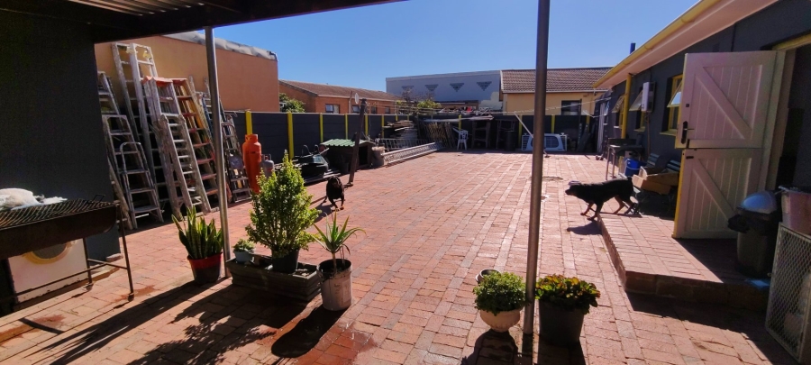 4 Bedroom Property for Sale in Strandfontein Village Western Cape
